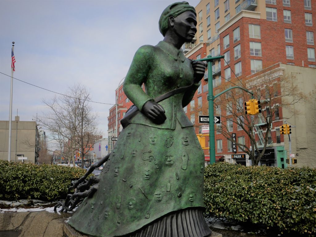New York | A Tour of Harlem’s Monuments