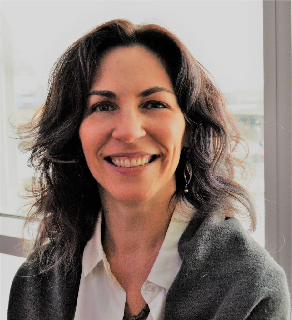 Shannon O’Loughlin headshot