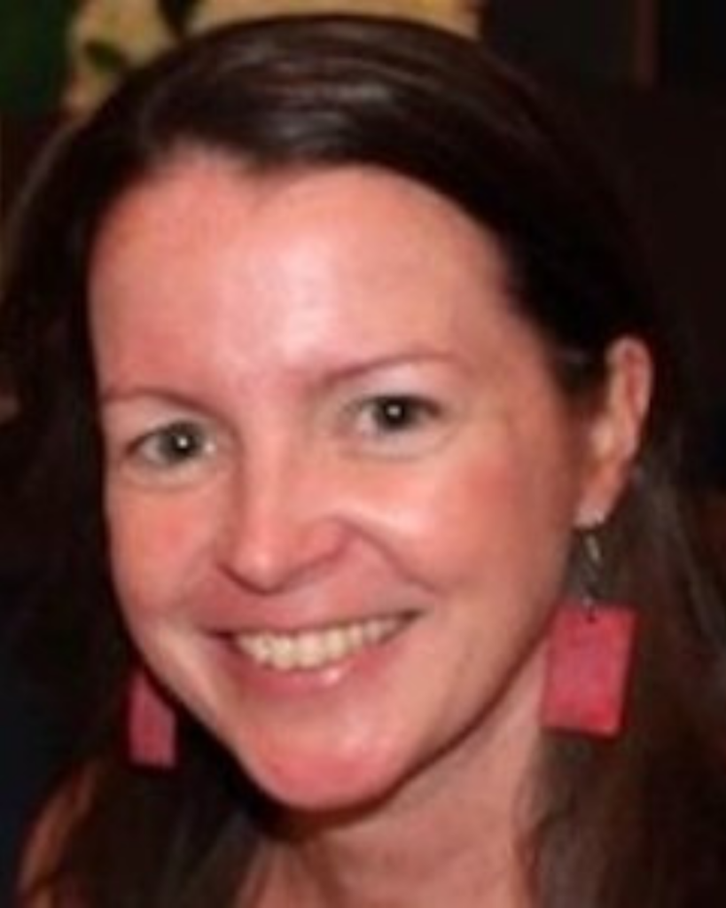 Headshot of Eileen Kinsella